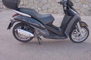 Scooter Peugeot Geopolis 300