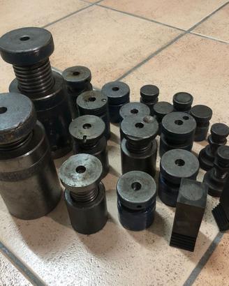 Spessori per staffaggio regolabili