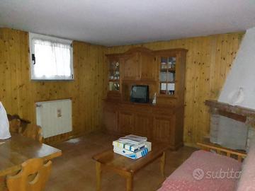 taverna completa in legno stile montano 