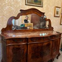 Mobile antico a 4 ante