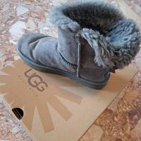 Ugg taglia 38