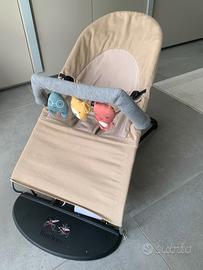 Sdraietta BabyBjorn balance soft con gioco