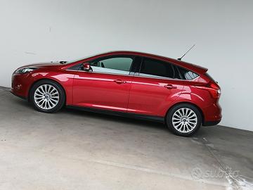 Focus Titanium Auto full optional. Impeccabile