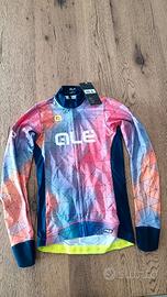 Maglia a maniche lunghe invernale.