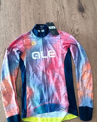 Maglia a maniche lunghe invernale.
