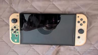 Nintendo Switch OLED Limitata Legend of Zelda