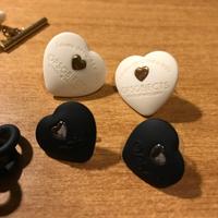 Due coppie di orecchini OPS