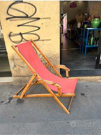 Sedia a sdraio vintage in legno e tessuto