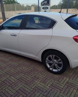 Alfa Romeo Giulietta 1.6 JTDm-2 105 CV Exclusive