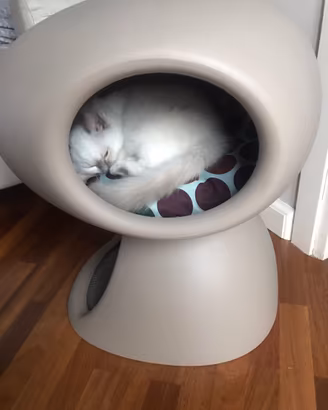 Cuccia di Design Qeeboo "Cat Cave"