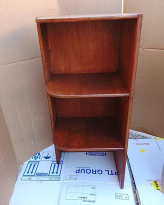 scaffale in legno