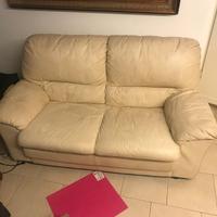 Divani in pelle color panna