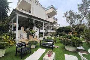 VILLA SINGOLA A BARI