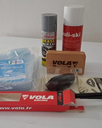 Sciolina e altri accessori per snowboard