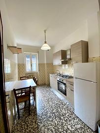 Ampio bilocale in malgrate (lecco)