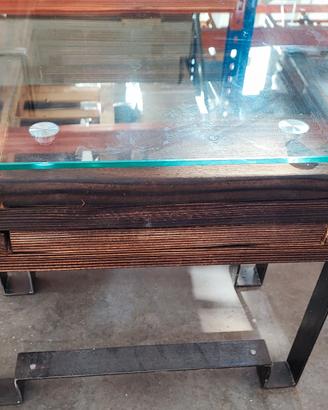 Tavolini artigianali legno metallo vetro