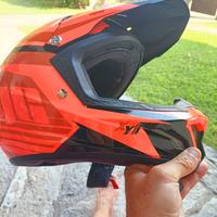 casco e stivali  cross bambino 