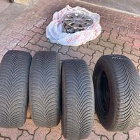 4 gomme termiche su cerchi 195/65R15