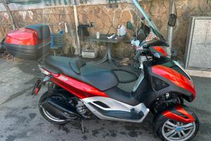 MP3 piaggio 300 - LT km 9.800 anno 2017