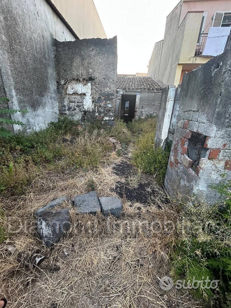 Terreno edificabile con rustico a Guardia Mangano - Vista 3