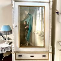 Armadio d’epoca massello decapato