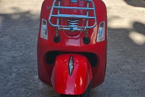 Piaggio Vespa 300 GTS