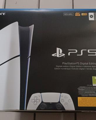 PlayStation 5 825gb