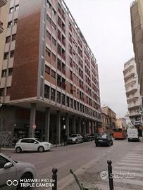 Centro, due vani arredato