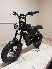 Bici elettrica con accelleratore ruota 16”