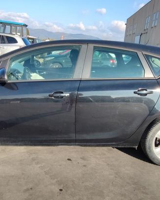 Sportelli sinistri Opel Astra 2011
