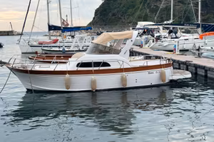 Gozzo Mimì Libeccio 8,50 Sport 2023, ore moto 157