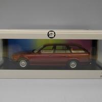 BMW 5 Series Touring (1996) Triple9 1:18