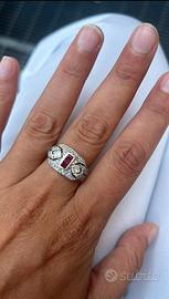 Anello rubino e diamanti . Oro