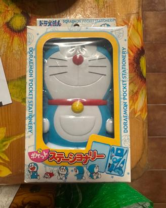 Doraemon pupazzo astuccio mille usi nuovo