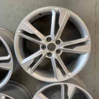 4 cerchi in lega da 19” – 5 fori – per Audi Q3 Sp