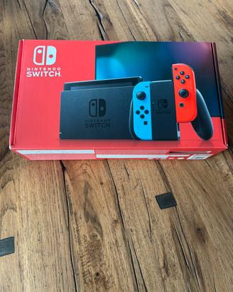 Nintendo Switch con scatola originale