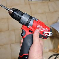 Avvitatore Milwaukee M12 cdd