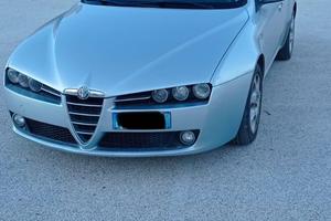 Alfa Romeo 159