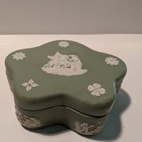 Scatola portagioie in Jasperware di Wedgwood