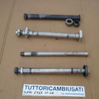 Asse ruota forcellone zx6r zx10r 05 07 08 . 17