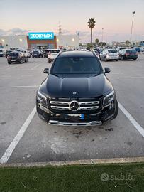Mercedes GLB 180d