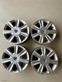 Cerchi lega Lancia Y 15"
