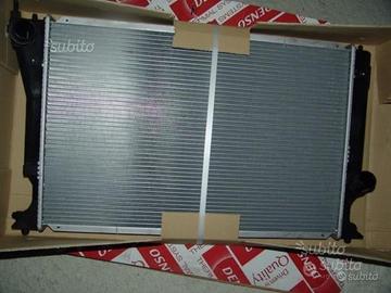 Radiatore Acqua toyota avensis 164000r010