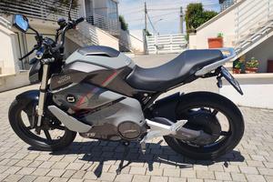 Super Soco street hunter