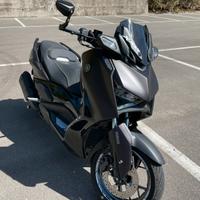 Yamaha Xmax 300 techMax