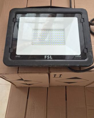 Faro Led 100W - luce da esterno IP65