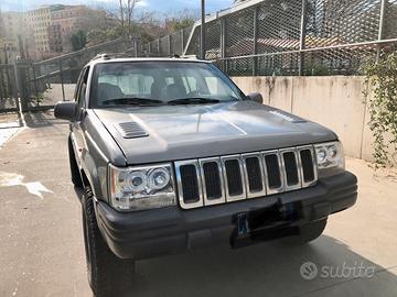 Jeep Grand Cherokee 5.9 V8 XLT