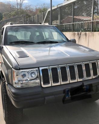 Jeep Grand Cherokee 5.9 V8 XLT