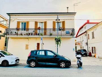 Casa fronte mare a Marcelli di Numana a settembre