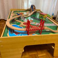Tavolo gioco in legno pista treno macchinine